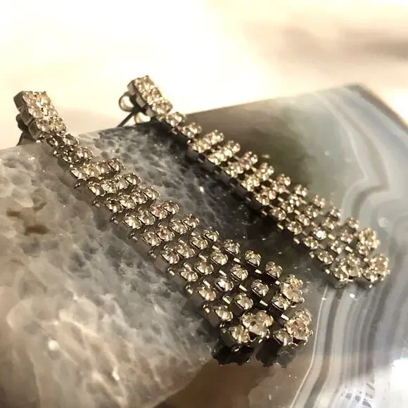 90's Vintage Rhinestone Dangle Drop Chandelier Earrings Silver Tone Post Style - Picture 6 of 16